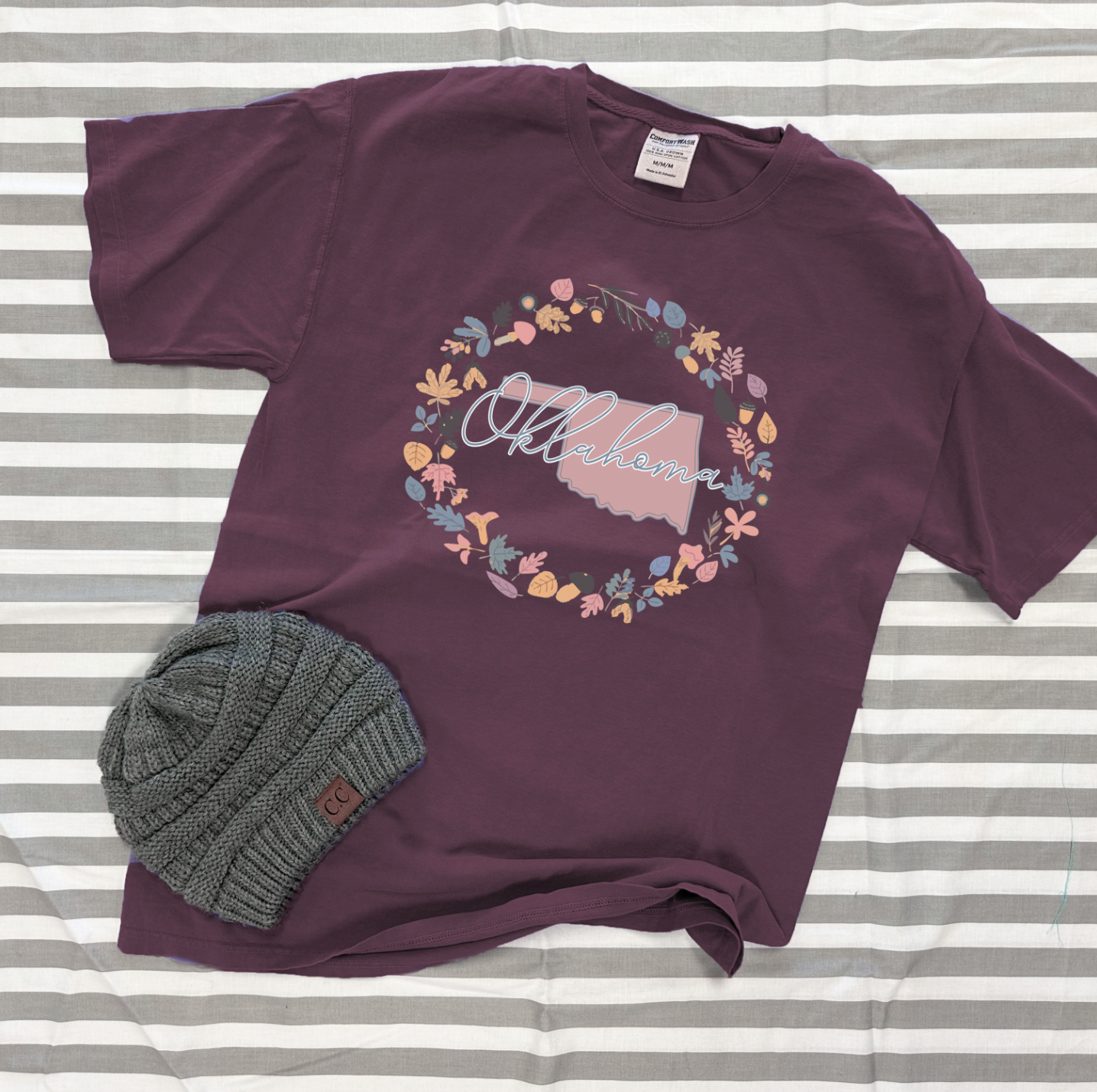 OKLAHOMA 2025: Oklahoma Fall Leaves Wreath (COMFORT COLORS SHORTSLEEVE)
