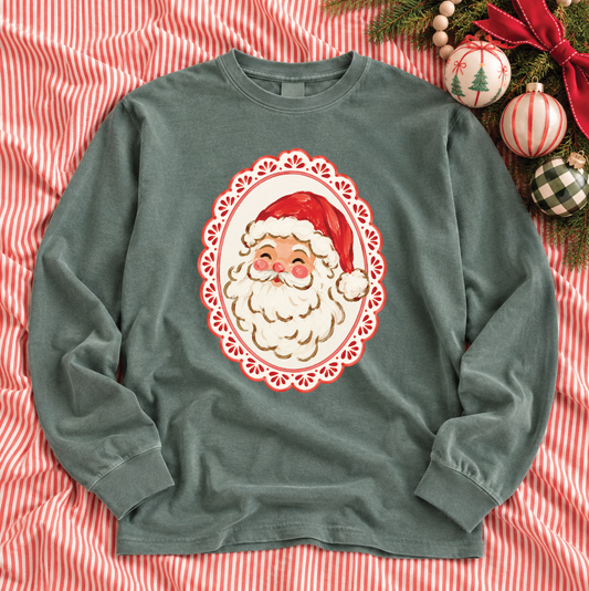 CHRISTMAS 2026: Santa Darling (COMFORT COLORS SHORTSLEEVE or LONGSLEEVE)
